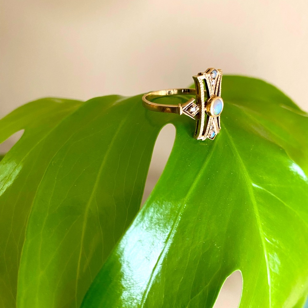 Art Deco Opal Ring 9k